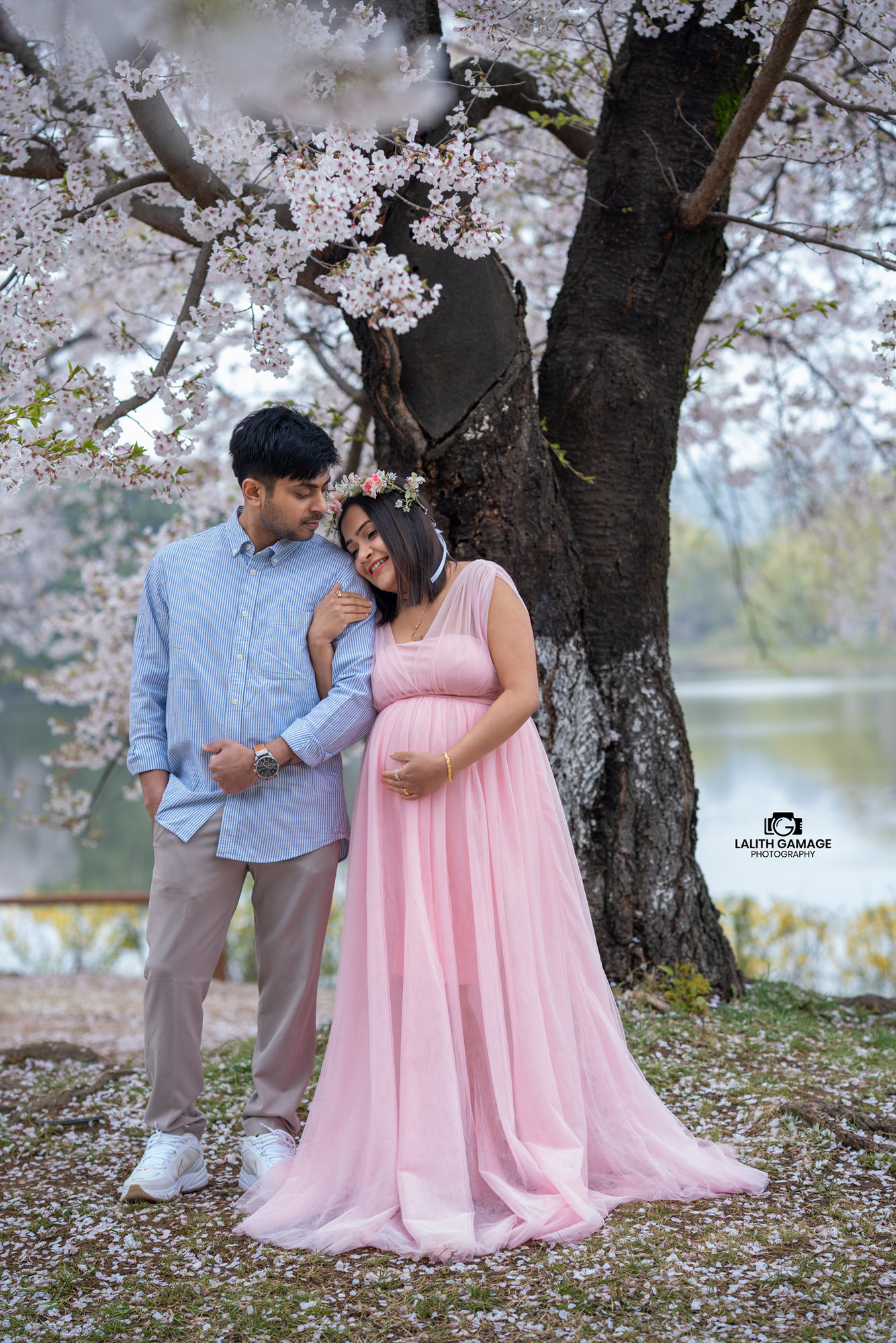Pregnancy Shoot 02 photograph 17